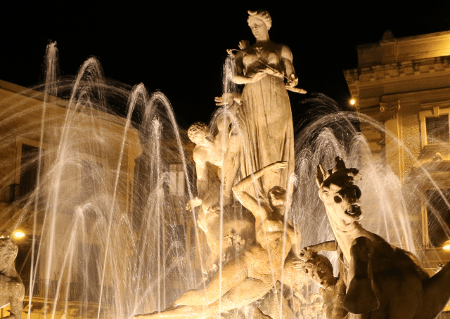 Fuente de Diana, la diosa de la caza