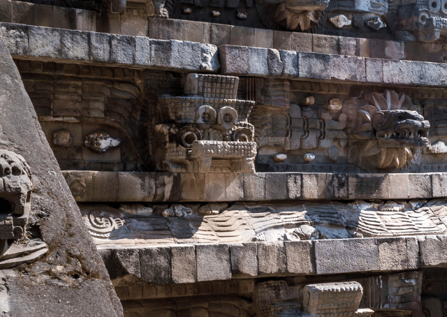Cabeza del dios azteca de la lluvia Tlaloc