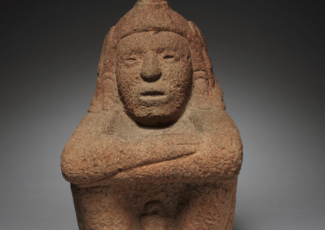 Estatua de Chalchiuhtlicue, diosa azteca del agua