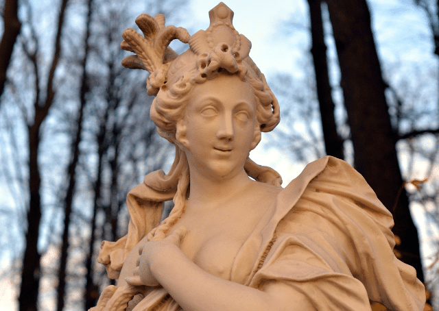 Estatua de la diosa romana Ceres