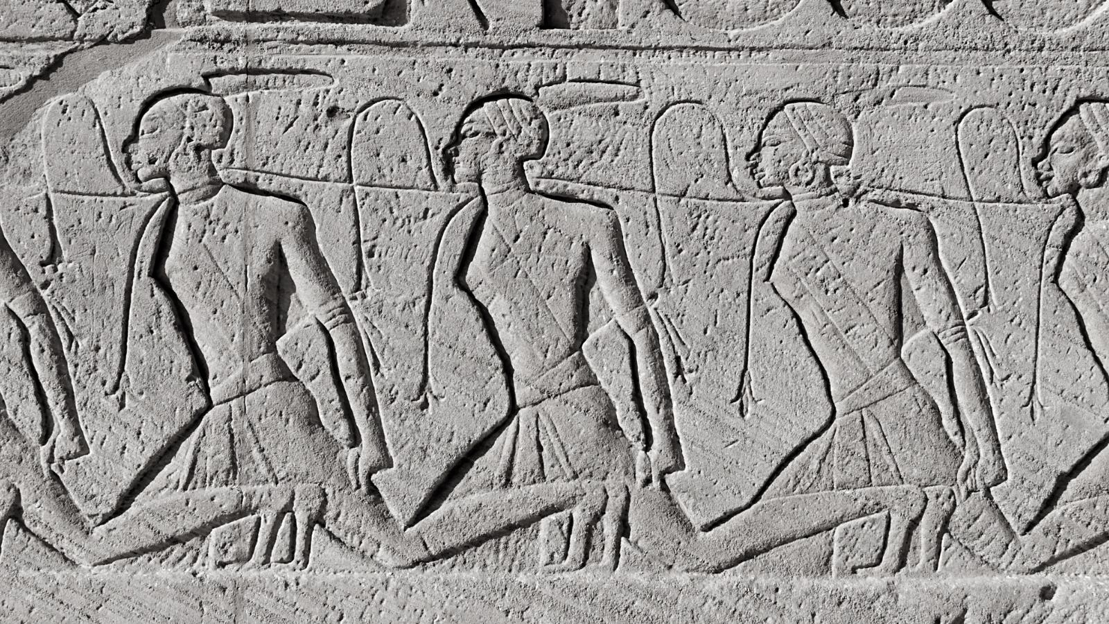 Esclavos del Antiguo Egipto: Cómo la Esclavitud Forjó la Civilización Egipcia