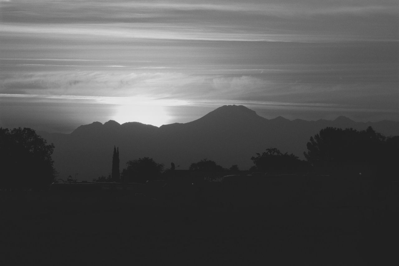 Batalla de la luz y la oscuridad