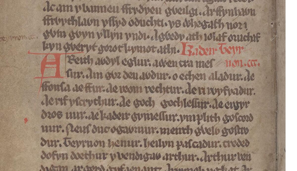 El Libro de Taliesin, folio 16v, que muestra el poema Kadeir Teyrnon, en el que el nombre de Aladur aparece al final de la sexta línea
