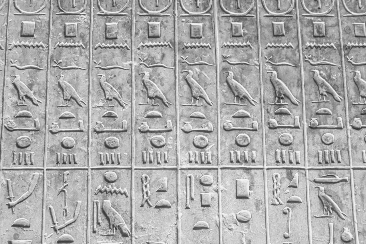 Imhotep: Liderando Egipto con inmensa sabiduría y prominencia