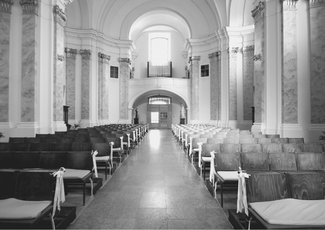 Interior de una iglesia caldea en Bagdad