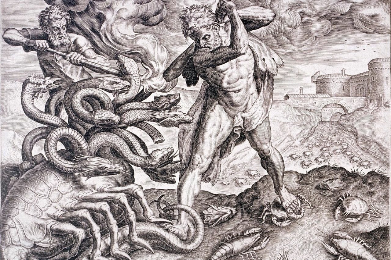 Ladón mitología griega con cabezas