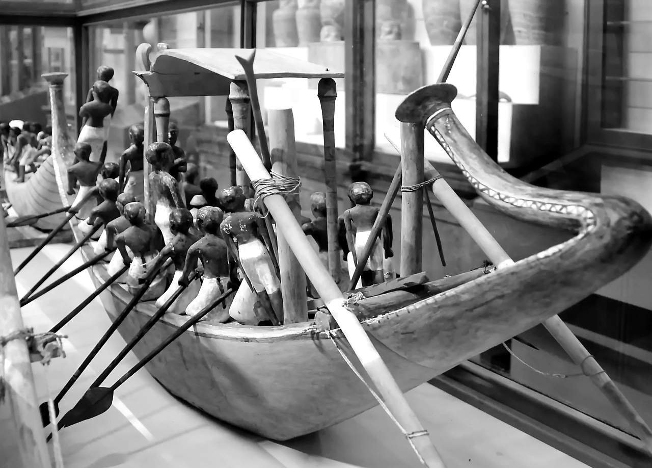 Maqueta de barco del antiguo Egipto