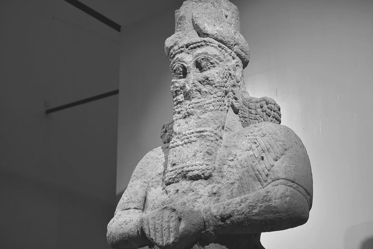 Nabu statue