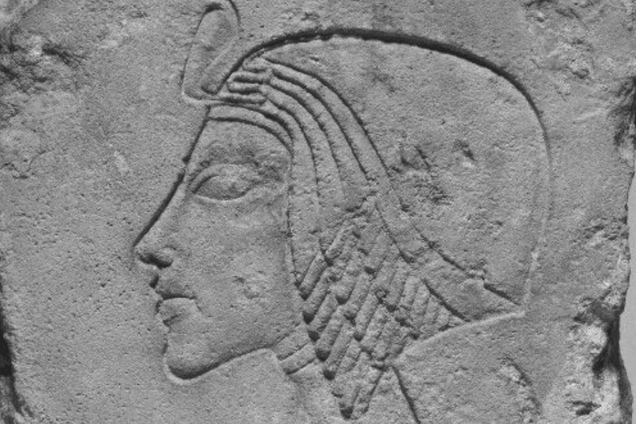 Relieve de Smenkhkare con corona de cobra