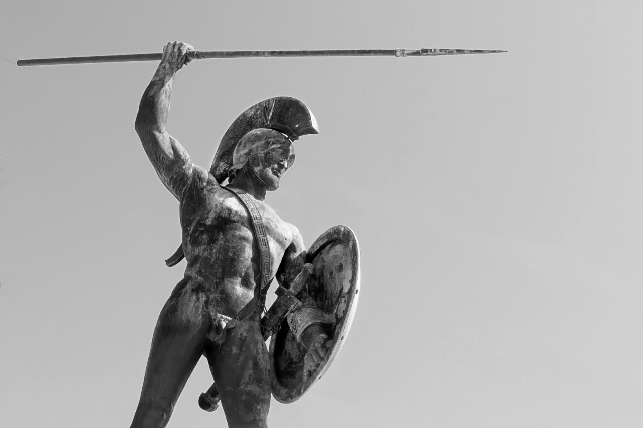 monumento al rey leónidas en esparta